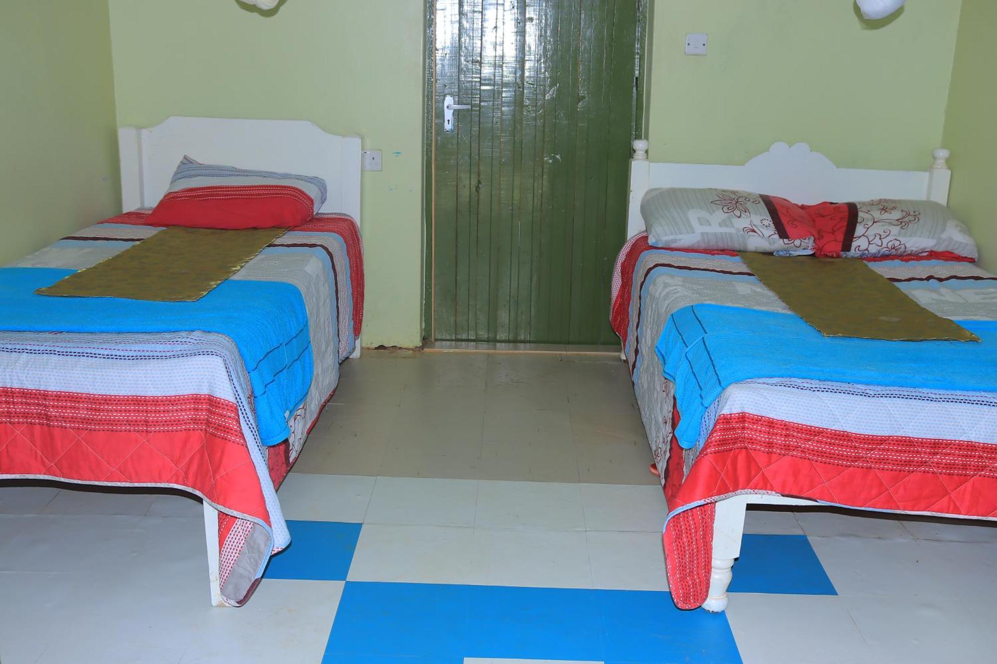 Rhino Tourist Camp Hotel Ololaimutiek Exterior foto